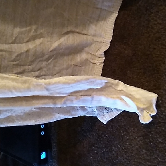 Top - Picture 3 of 4